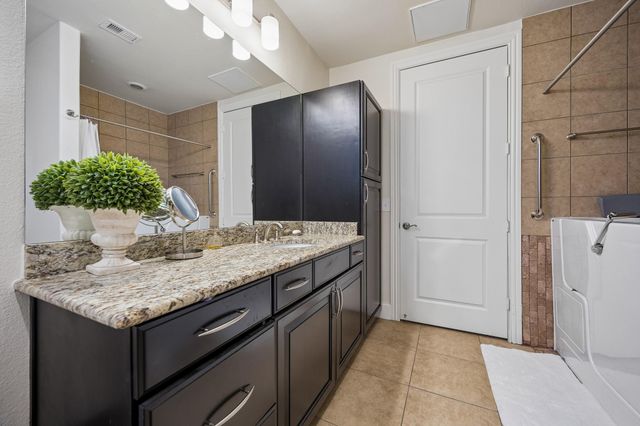 2120 Kipling Street 209, Houston, TX 77098