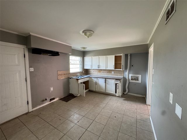 625 Midvale Drive, Dallas, TX 75232