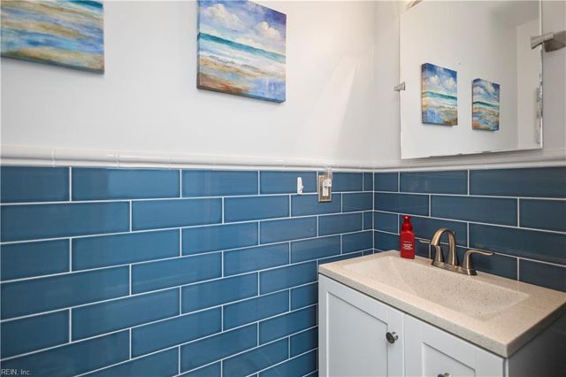 1134 Alexandria LN, Chesapeake, VA 23320