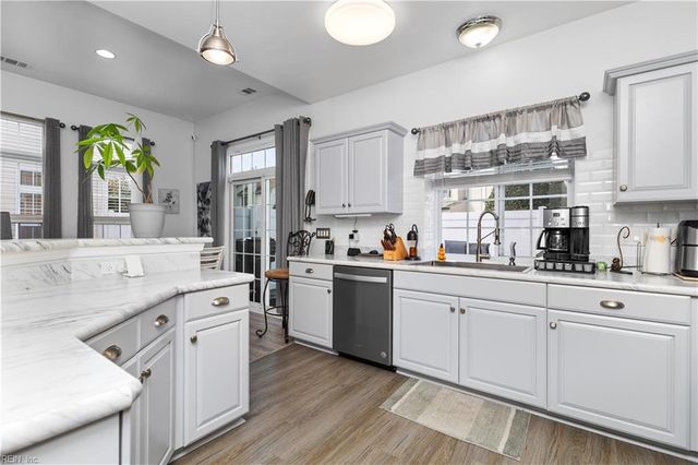 1134 Alexandria LN, Chesapeake, VA 23320