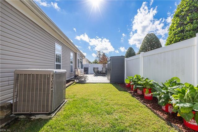 1134 Alexandria LN, Chesapeake, VA 23320