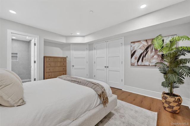 1833 Soundview Court, Yorktown Heights, NY 10598