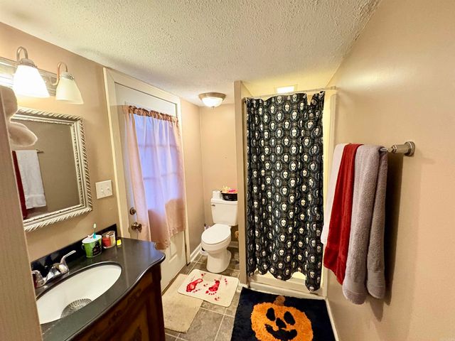 16 Garden Rd, Morrilton, AR 72110