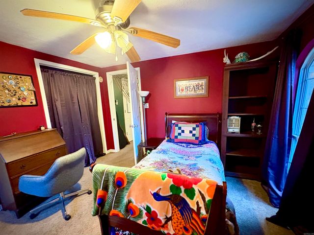 16 Garden Rd, Morrilton, AR 72110