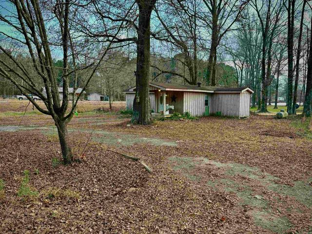 16 Garden Rd, Morrilton, AR 72110