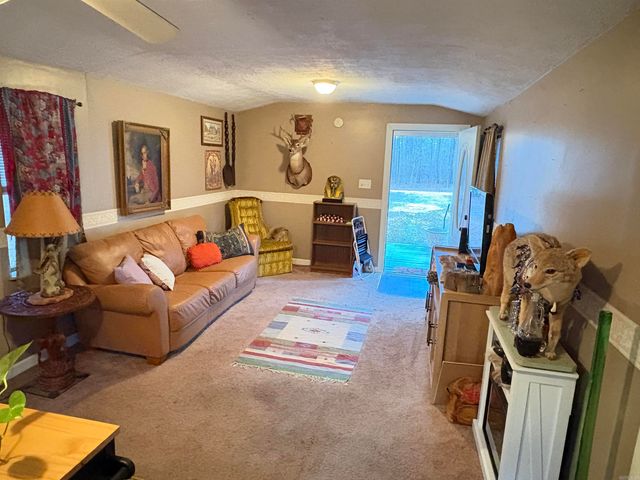 16 Garden Rd, Morrilton, AR 72110