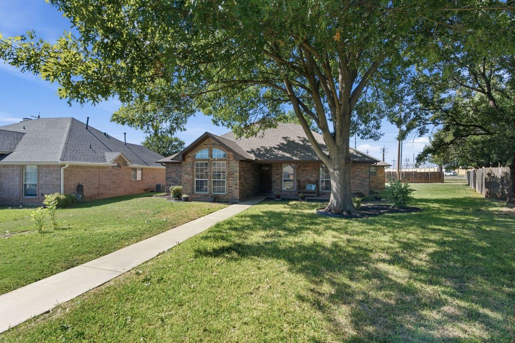 3713 Pheasant Hollow, Denton, TX 76207 — photo 3