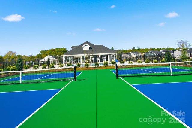 955 Exeter Drive, Sherrills Ford, NC 28673