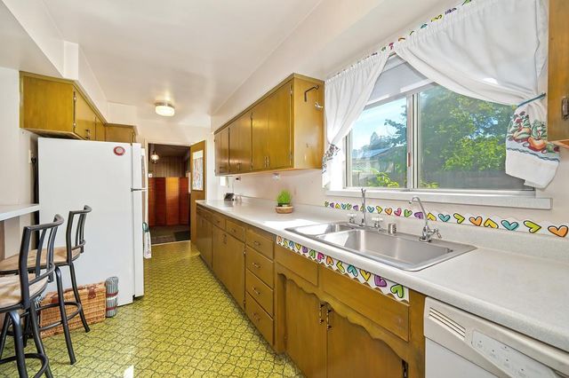 211 Katherine Way, Auburn, CA 95603