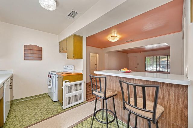 211 Katherine Way, Auburn, CA 95603