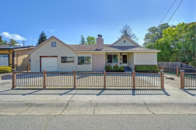 211 Katherine Way, Auburn, CA 95603