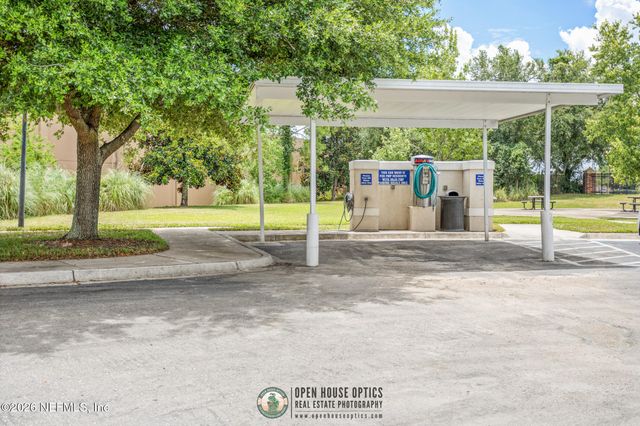 7801 POINT MEADOWS Drive 1205, Jacksonville, FL 32256