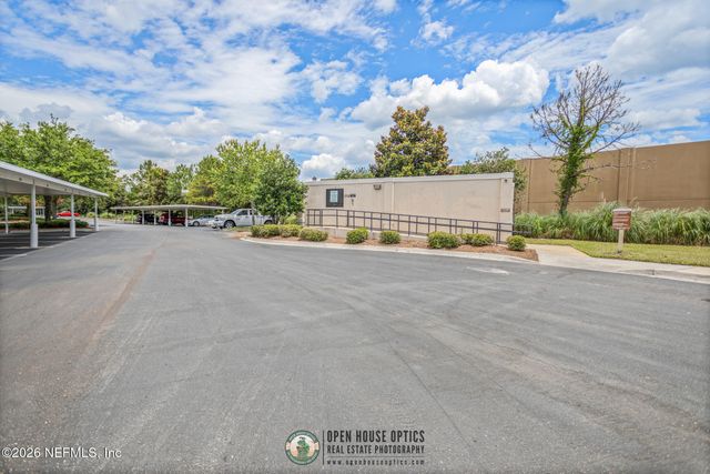7801 POINT MEADOWS Drive 1205, Jacksonville, FL 32256
