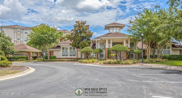 7801 POINT MEADOWS Drive 1205, Jacksonville, FL 32256