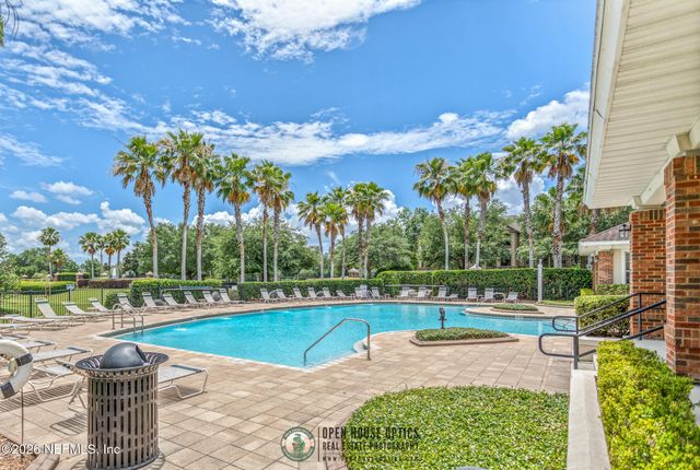 7801 POINT MEADOWS Drive 1205, Jacksonville, FL 32256