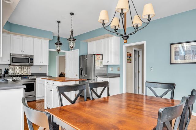 42 Milford Hunt Lane, Milford, CT 06461