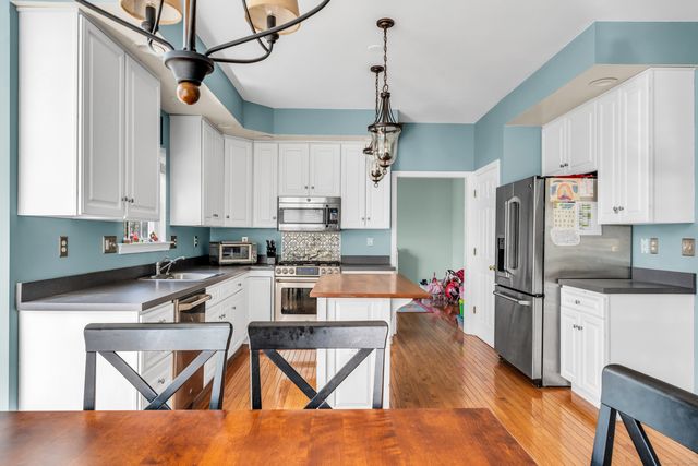 42 Milford Hunt Lane, Milford, CT 06461