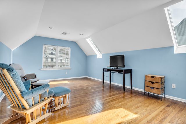 42 Milford Hunt Lane, Milford, CT 06461