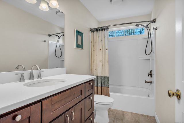 42 Milford Hunt Lane, Milford, CT 06461