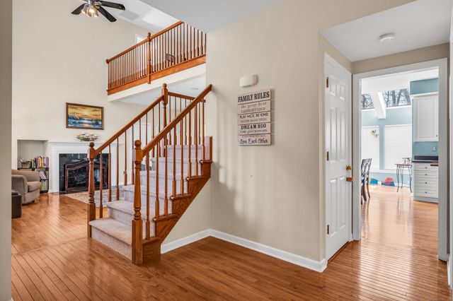 42 Milford Hunt Lane, Milford, CT 06461