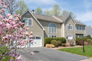 42 Milford Hunt Lane, Milford, CT 06461