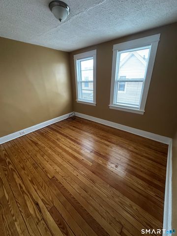 205 French Street 3rd Floor, Bridgeport, CT 06606