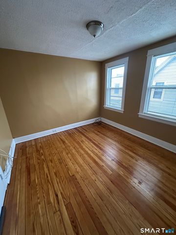 205 French Street 3rd Floor, Bridgeport, CT 06606