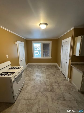 205 French Street 3rd Floor, Bridgeport, CT 06606