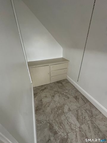 205 French Street 3rd Floor, Bridgeport, CT 06606