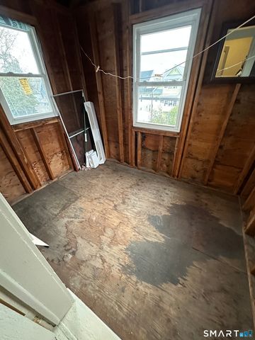 205 French Street 3rd Floor, Bridgeport, CT 06606