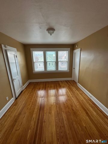 205 French Street 3rd Floor, Bridgeport, CT 06606