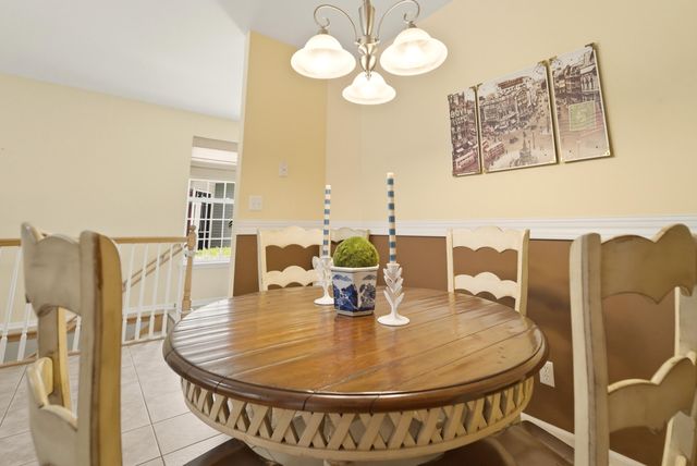 8745 Forest Glen Court, St. John, IN 46373