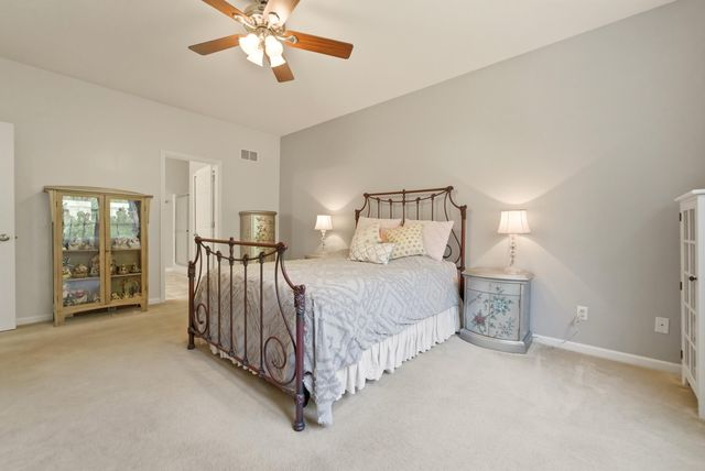 8745 Forest Glen Court, St. John, IN 46373