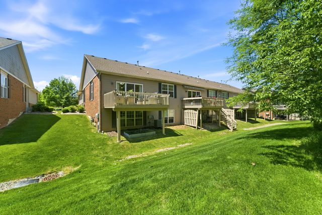 8745 Forest Glen Court, St. John, IN 46373