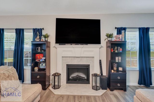 235 Sapwood Way, Hinesville, GA 31313