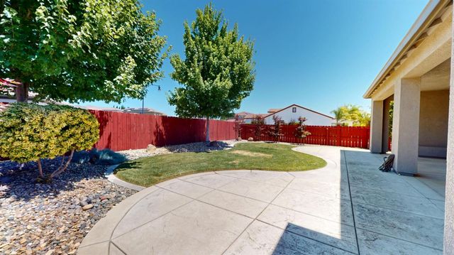 1021 Nutmeg Landing Ct, Manteca, CA 95336