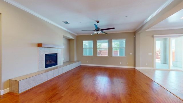 1021 Nutmeg Landing Ct, Manteca, CA 95336