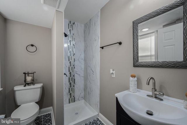 6303 MOYER AVE, Baltimore, MD 21206