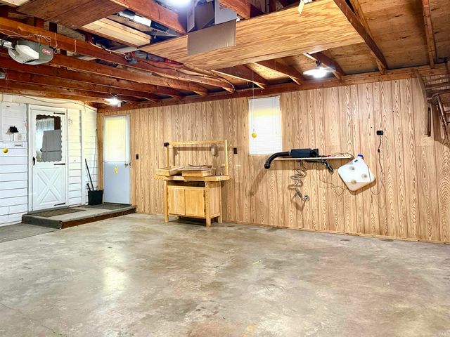 901 Ravine Park Boulevard, Attica, IN 47918