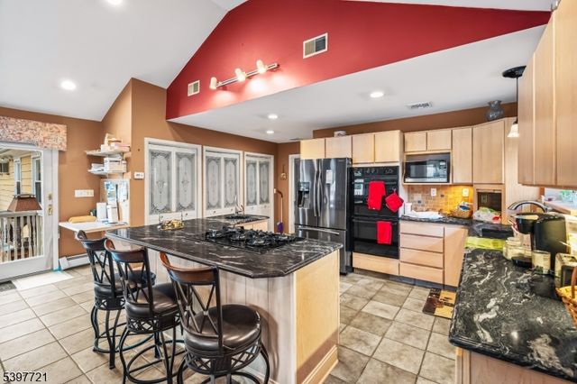 163 Briarwood Rd, Florham Park Boro, NJ 07932