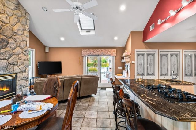 163 Briarwood Rd, Florham Park Boro, NJ 07932