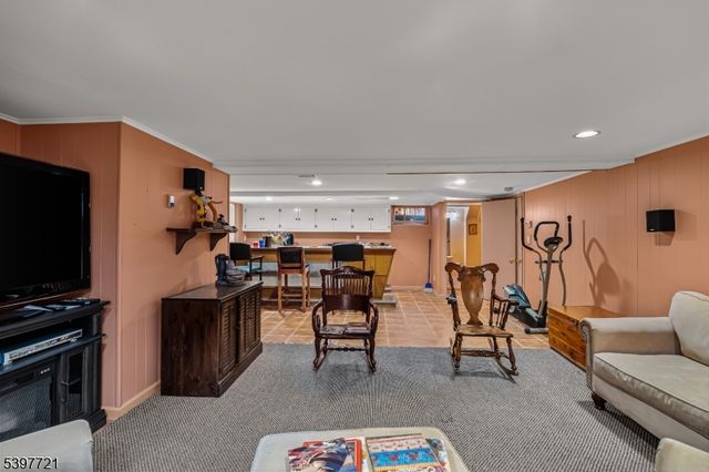 163 Briarwood Rd, Florham Park Boro, NJ 07932