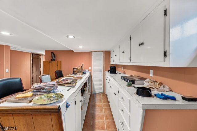 163 Briarwood Rd, Florham Park Boro, NJ 07932