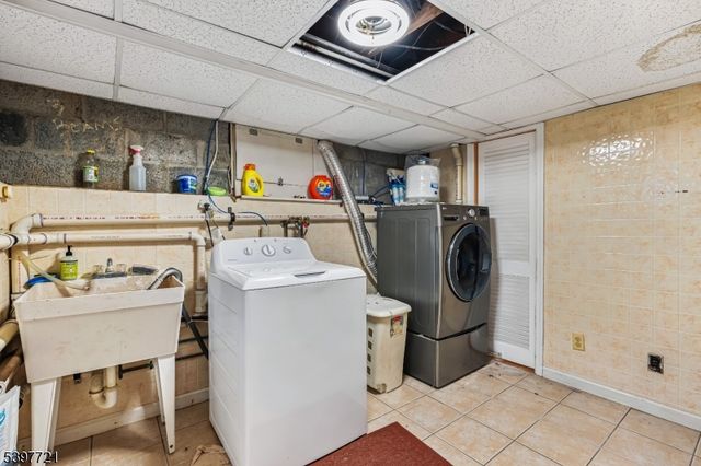 163 Briarwood Rd, Florham Park Boro, NJ 07932