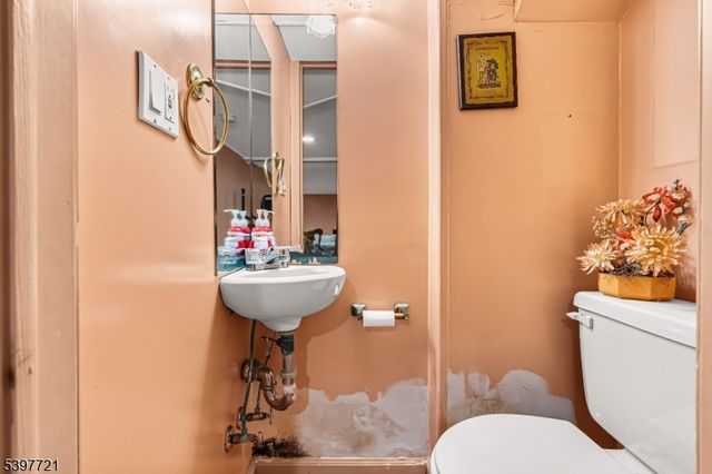 163 Briarwood Rd, Florham Park Boro, NJ 07932