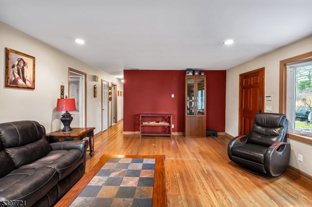 163 Briarwood Rd, Florham Park Boro, NJ 07932