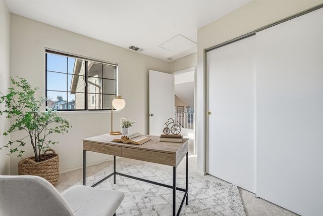 3653 Kamp Dr, Pleasanton, CA 94588