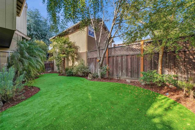 3653 Kamp Dr, Pleasanton, CA 94588