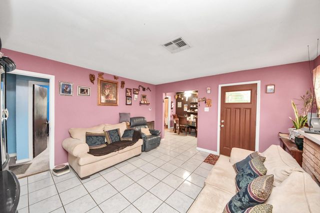 216 Tallant Street, Houston, TX 77076