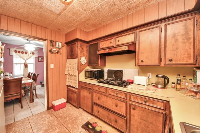 216 Tallant Street, Houston, TX 77076